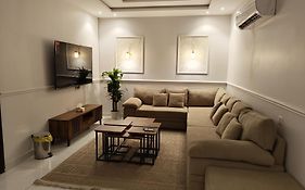 Luxury Apartment, 3 Bedrooms, Living Room, Kitchen